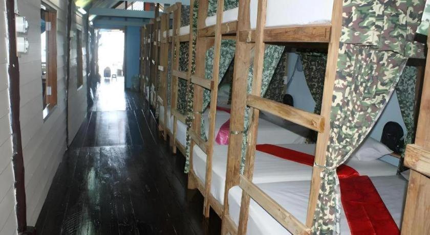Peacock Hostel Ko Lanta Zewnętrze zdjęcie