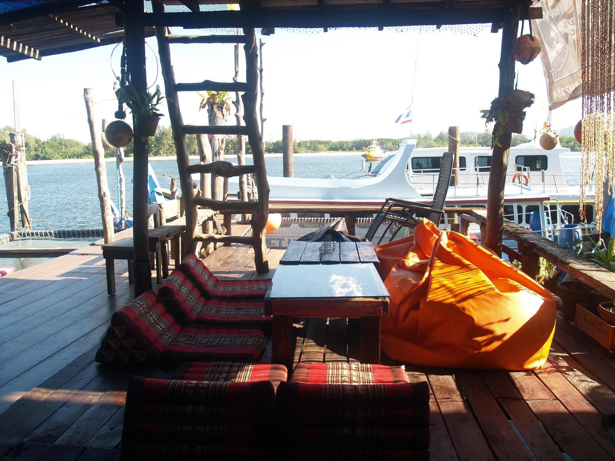 Peacock Hostel Ko Lanta Zewnętrze zdjęcie