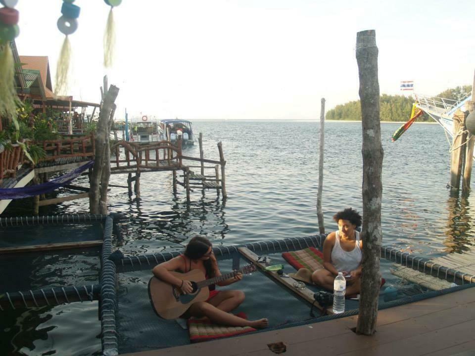 Peacock Hostel Ko Lanta Zewnętrze zdjęcie